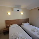 Kent Studyo 3*