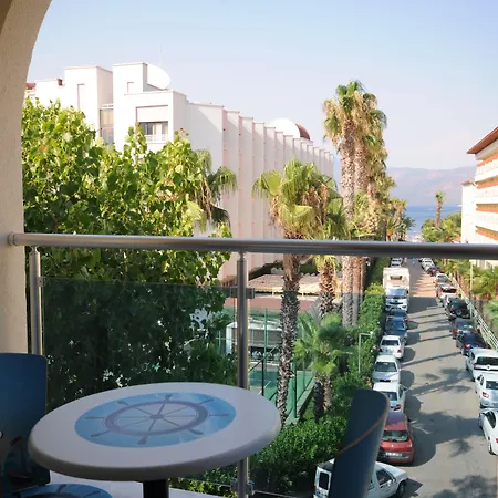 Bed & Breakfast Kent Studyo İçmeler