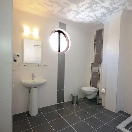 Kent Studyo ベッド・アンド・ブレックファスト イチュメレール